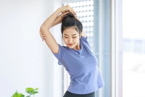 朝1分で変わる！体が軽くなるストレッチ習慣