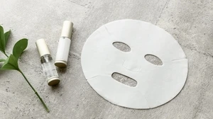 老け見え回避！正しいシートマスクの使い方