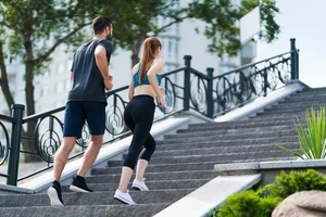 骨はカルシウムだけでは守れない！40代50代の新しい骨活