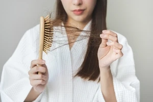 秋の抜け毛が気になるあなたへ